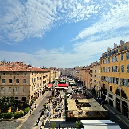 Apartment Studio Idealement Situe / Pl Aux Huiles/vieux Port *