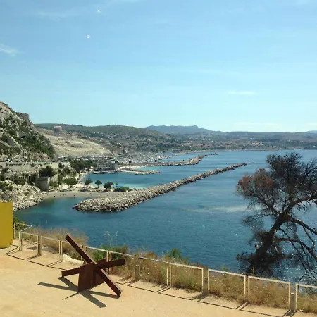 Apartment Studio Idealement Situe / Pl Aux Huiles/vieux Port Marseille