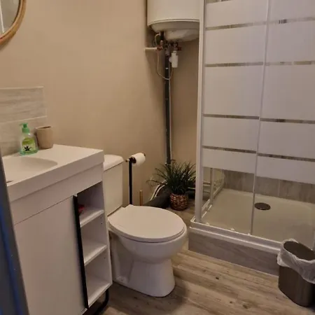 Studio Idealement Situe / Pl Aux Huiles/vieux Port Apartment Marseille